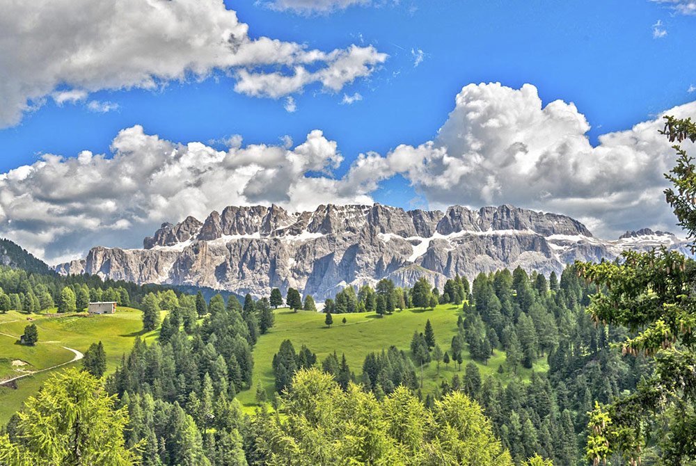 Bike riding and running in the Dolomites – the Alpe di Siusi and Val Gardena bike region