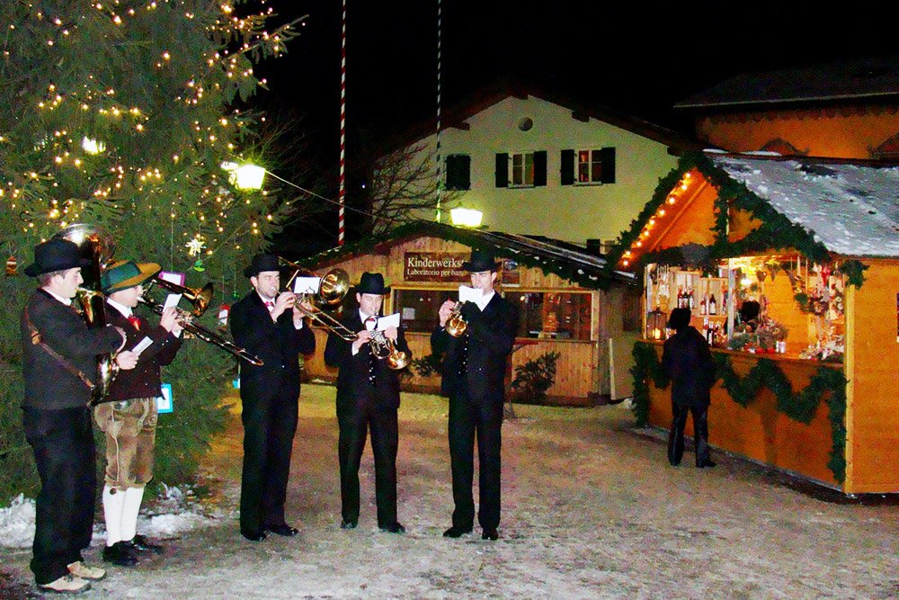 Mercatini di Natale in Alto Adige: Godetevi l’atmosfera dell’Avvento durante la vostra vacanza a Castelrotto